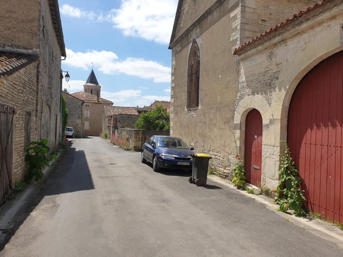 Tusson Chambres D'Hotes Charente Exteriör bild