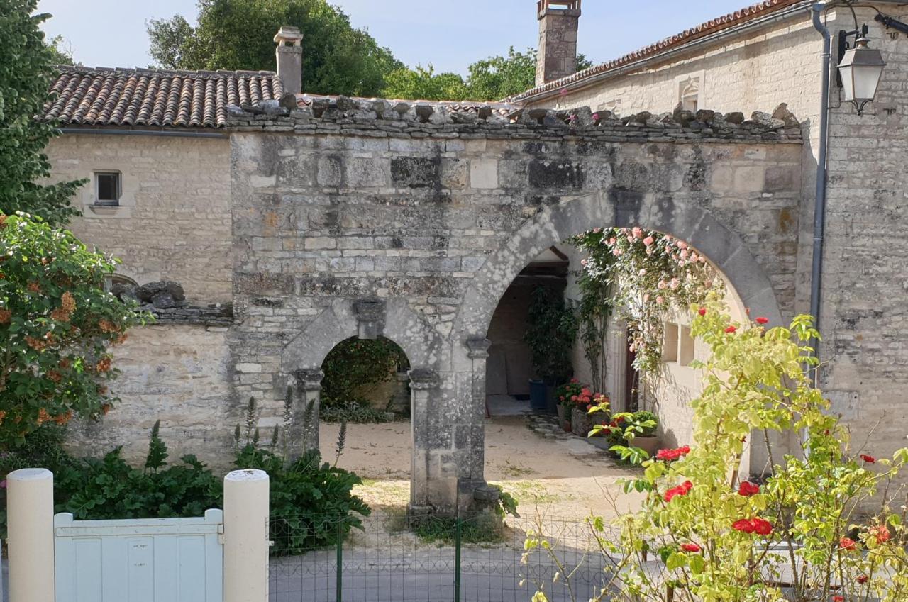 Tusson Chambres D'Hotes Charente Exteriör bild